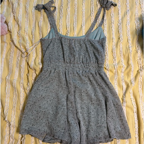 Floral Romper - Picture 2 of 2